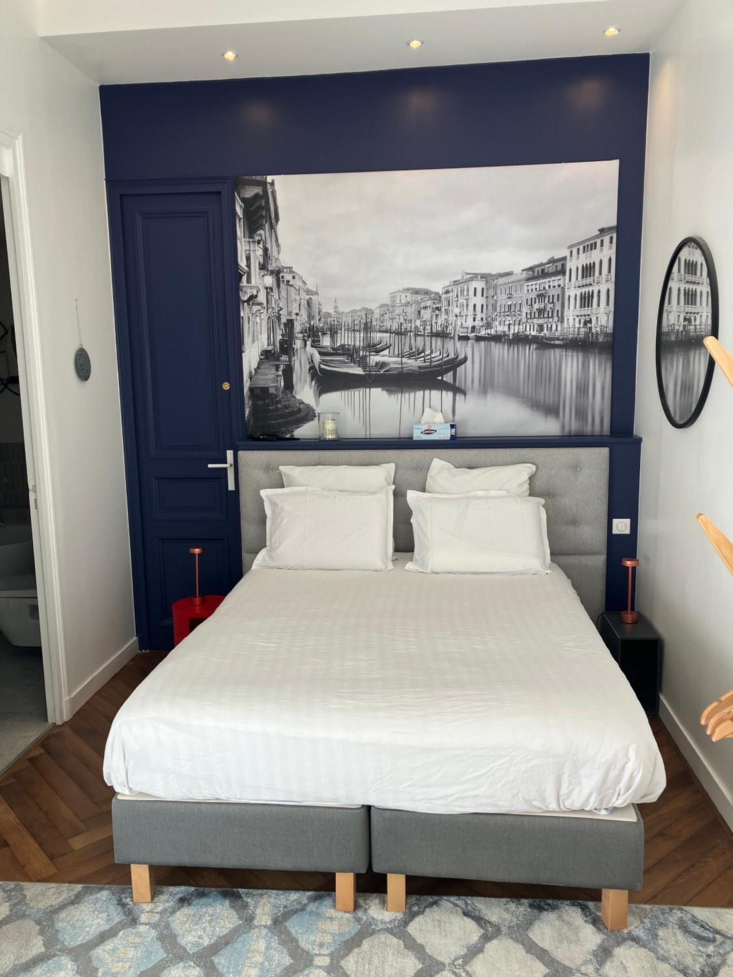Chambre Dans Hotel Particulier 18E Siecle Hyper Centre La Rochelle La Rochelle  Exterior foto